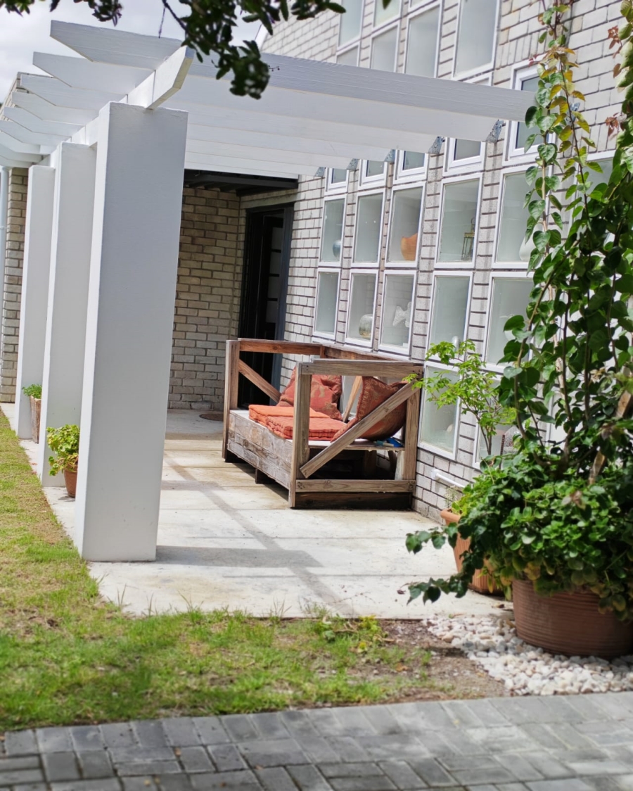 4 Bedroom Property for Sale in Kleinmond Western Cape